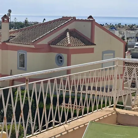 Fuentes Mit Innenhof, Altos Hébergement de vacances