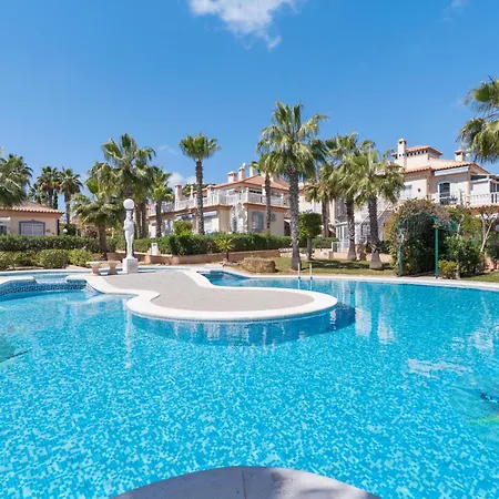 Fuentes Mit Innenhof, Altos * Torrevieja